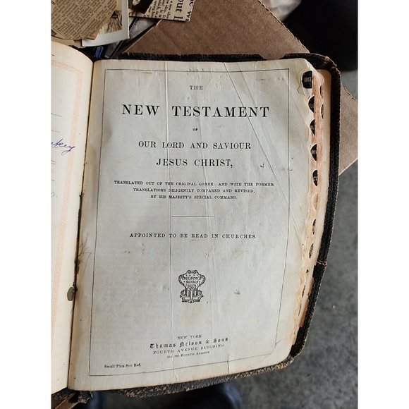 Antique Bible Nelson's Series Presented in 1915 - Picture 8 of 16